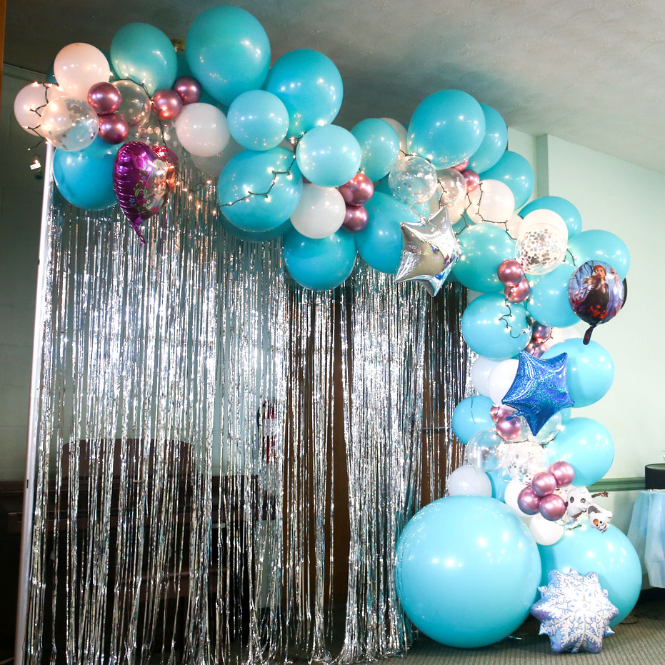 Blue Winter Wonderland Balloon Garland DIY Kit for Girl's Birthday ...